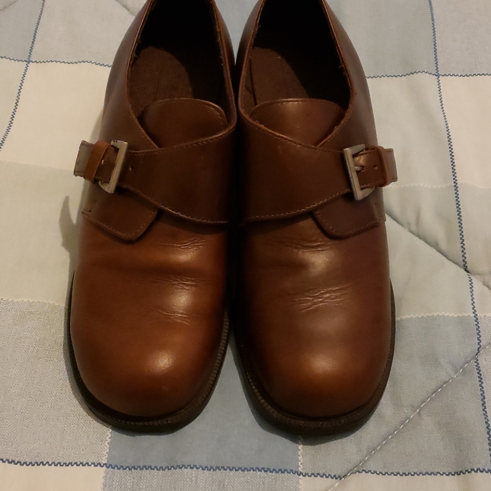 Ladies shoes 10M